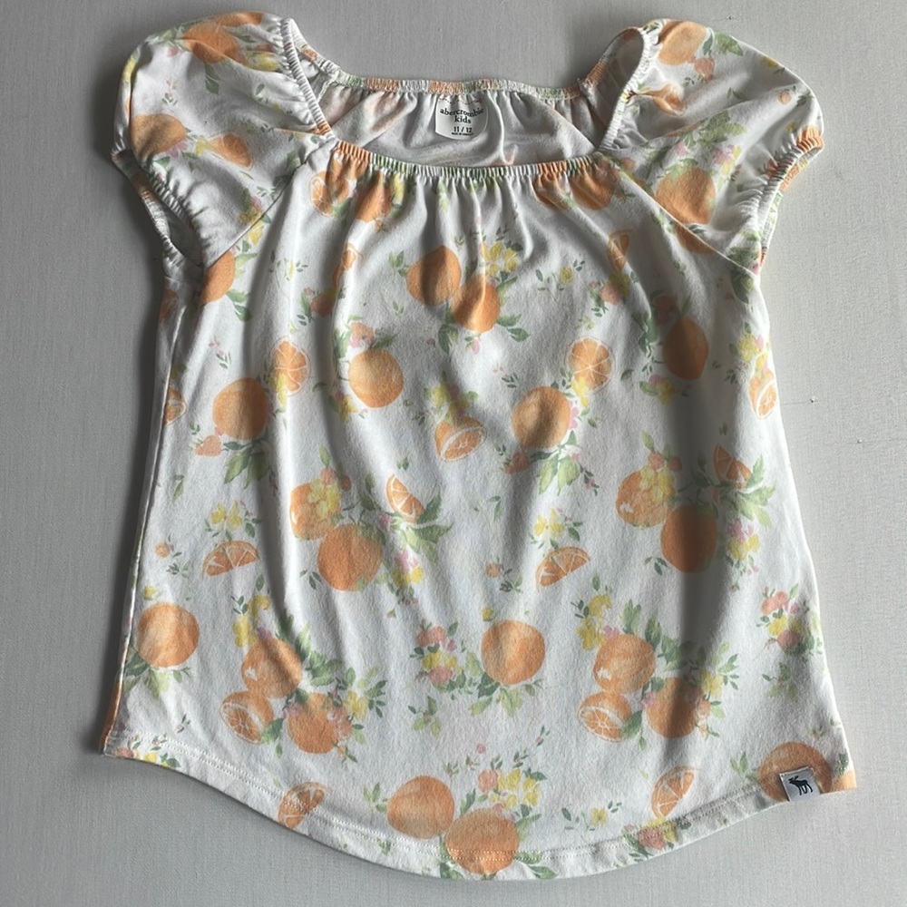 Abercrombie kids girls size 11/12 top….Excellent Condition!